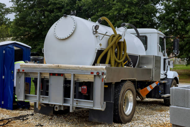 Affordable portable toilet rental in Oakland City, IN